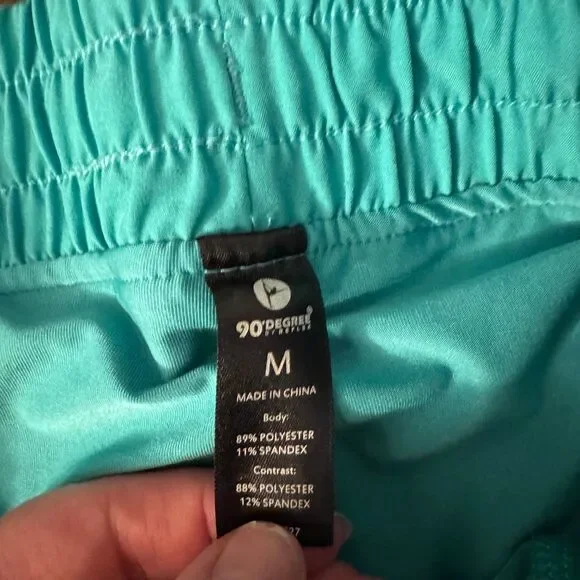 90 degree running shorts - Picture 2 of 3